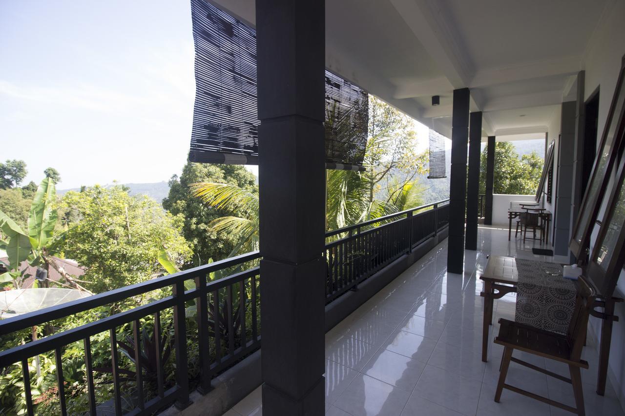 Dangin Mangkalan Homestay Munduk Buitenkant foto