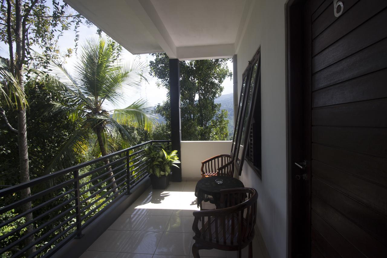 Dangin Mangkalan Homestay Munduk Buitenkant foto